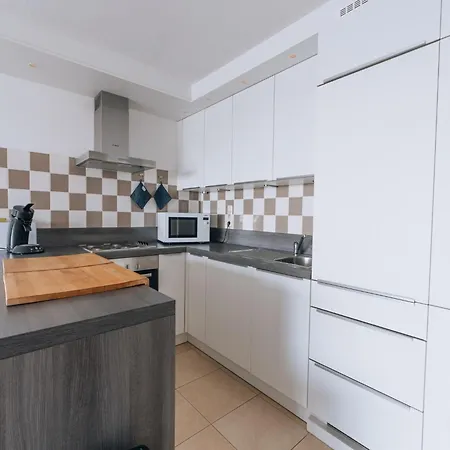Nieuwpoort Near Promenade, Cleaning Included Appartement *