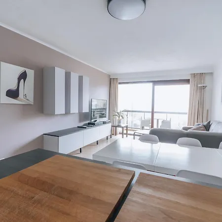 Nieuwpoort Near Promenade, Cleaning Included Appartement Oostduinkerke