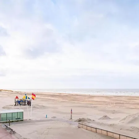 Nieuwpoort Near Promenade, Cleaning Included Oostduinkerke