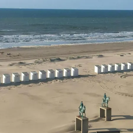 Nieuwpoort Near Promenade, Cleaning Included * Oostduinkerke