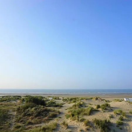 Nieuwpoort Near Promenade, Cleaning Included Appartement Oostduinkerke